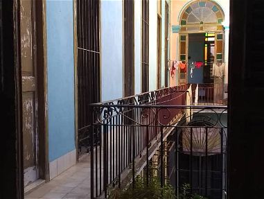 Casa en Centro Habana muy céntrica, cercana al casco histórico y tiendas. - Img 62070663