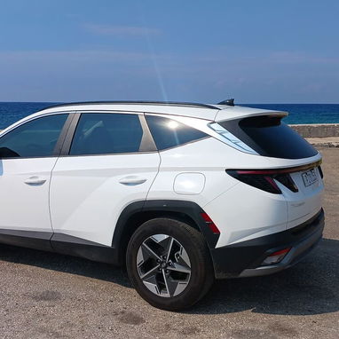 Vendo o negocio yhunday tuccosn del 2025 con 500 millas nada más - Img 105486136