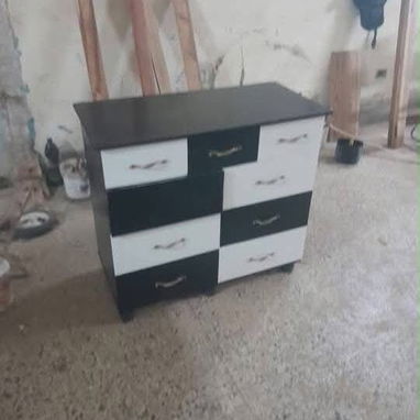 Venta de mesas para uñas por encargo - 2/2