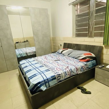 Vendo Juego de Cuarto Italiano Importado - Cama King - 4/4