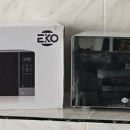 MICROONDAS MARCA EKO 20L PLATEADO🩶 - Img 55860554