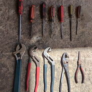 Vendo caja de herramientas variada - Img 45521489