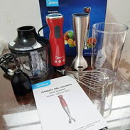 Batidora de mano Midea con merenguera y procesador de alimentos 🌪️ (200 wats ) 40usd 💸 con transporte 🚛 - Img 57373193