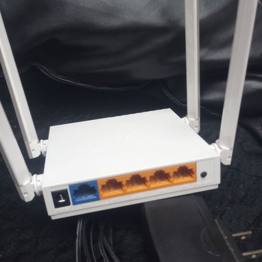Router WIFI TP-Link Archer C24 de USO - 2/2
