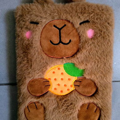 Cuaderno de capibara o de colores pop de niña 90 páginas, 1700 CUP,Vedado - 2/6