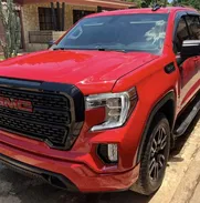 GMC Sierra gasolina 2021 cama larga - Img 49115443