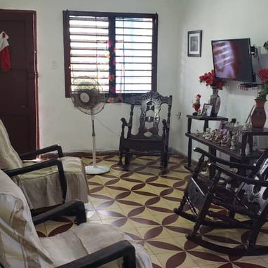 $25 000 usd ( ajuste con dinero en mano ). En venta casa independiente de 2 plantas en Cojimar, Habana del Este, a cuad - Img 123924265