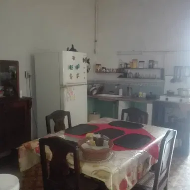 PERMUTO CASA EN CENTRO HISTÓRICO DE CIENFUEGOS PARA LA HABANA (PAPELES LISTOS) - Img 123340780
