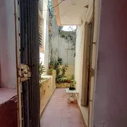 Apartamento en bajos 1 cuarto y medio patio Playa cerca 13y60 en 15mil 53582376 - Img 55704194