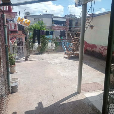 Se Vende casa Amplia con Pozo propio En Holguin en 6500 - 4/10