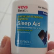 Benadrilina o difenhidramina, cápsulas blandas utilizadas en el alivio temporal de insomnio ocasional.Se puede pagar en - Img 58222945