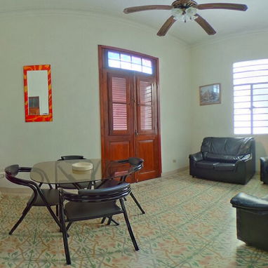 🔑🏠...HABANA+INMOBILIARIA...🏠🔑 📌...SE VENDE APARTAMENTO CAPITALISTA EN EL VEDADO EN LA CÉNTRICA ZONA DE 23y12... - 2/8