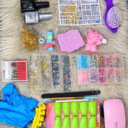 Combo de uñas incluye mini lampara para portátil - Img 57881786