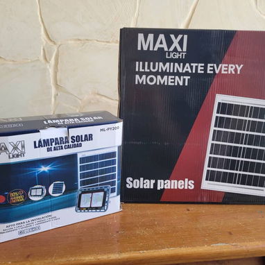 🔆 Reflector Solar LED 200W Maxi Light 🔆 Lámpara para esterior. Excelente Calidad. - Img 121386750