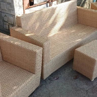 SE vende y se reparan muebles de mimbre para embellecer su hogar , terraza y portal .No dudes en preguntar - 4/5