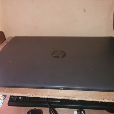 Laptop 8GB RAM y Accesorios - 3/4