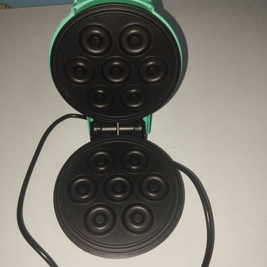 Vendo máquina para hacer waffles con forma de corazón, y mini donitas o anillos. 20 - 2/2