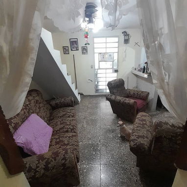 SE VENDE CASA - 7/10