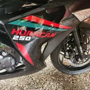 Moto nueva IZUKI, HURACAN, de 250 CC, nueva, con chapa - Img 55338783