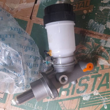 Bomba de freno y filtro de línea geeli CK - 2/2