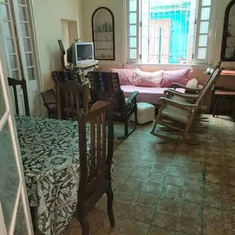 Casa independiente en el vedado - Img 124948657