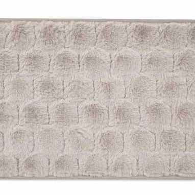 Alfombra rombo Antideslizante  Precio: 9 USD  Disfruta de una sensación de suavidad y confort en cada paso - 4/4