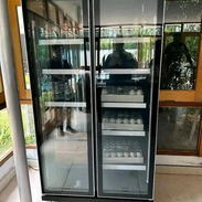Exhibidora Vertical doble marca Xingx 25 pies. Precio $1570 usd Transporte Incluido. Factura y Garantía - Img 55181939
