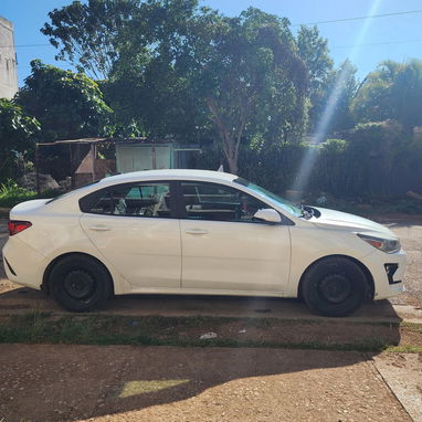 🚗Renta de Auto Kia río 2021 sin chofer - Img 118579922