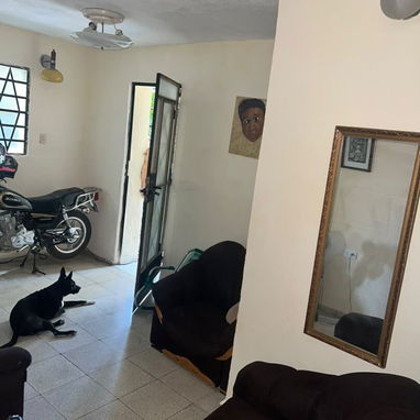 Venta de apartamento en bajos de un bi planta en el cerro 35 000 usd. - 10/10
