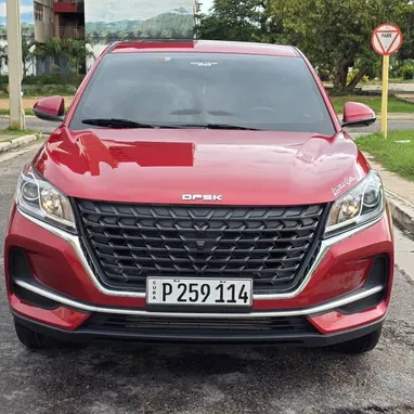 Vendo o negocio Dong Feng 2025 cero km full limited en piel con techo de crsital motor con turbo - Img 102845930