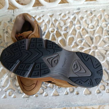 Tenis de hombre - Img 122773989
