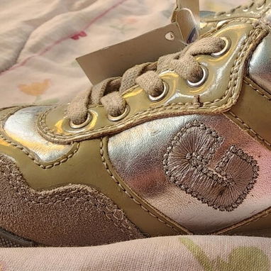 Tenis chicco con etiqueta para bebé de 22 meses - Img 118238530