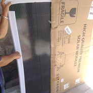 Panel Solar Pequeño de 200 watts con solo 10 Amperes ideal para Estaciones de Energía Pequeñas - Img 55793550