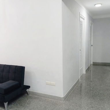 En centro del Vedado aparto de 2 habitaciones, renta lineal - Img 120388654