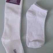 Medias blanca para niños de 6 a 8 años - Img 54624109