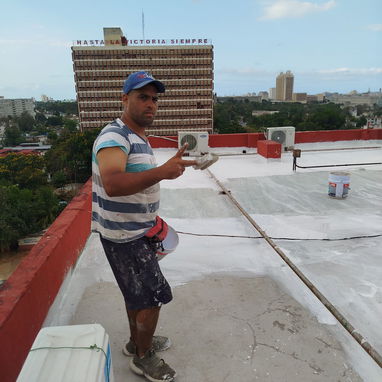 Pintor a disposición - Img 127438248