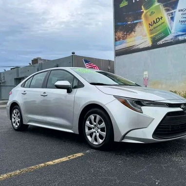 Toyota Corolla 2025 - 2/3