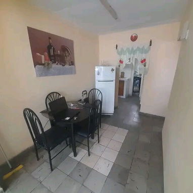 Apartamento con balcón en el sevillano - Img 121884187