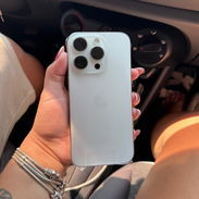 Vendo iPhone 15 pro también cambiamos por menor y vuelto - Img 55812101