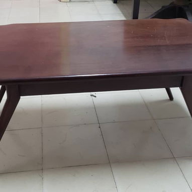 Juego de sala de uso en perfecto estado de caoba original mesa, dos butacas y sofa - Img 123624276