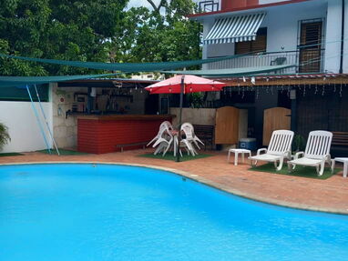 Se renta excelente casa con piscina de 4 habitaciones en Nuevo Vedado +5355658043 - Img 64810363