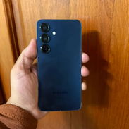 Samsung S25 de 12 GB RAM con 128 GB. Desbloqueo SEMI PERMANENTE - Img 56683778