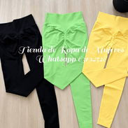Licras Originales Shein tela gruesa no transparenta solo disponible en amarillo y verde talla S - Img 58000222