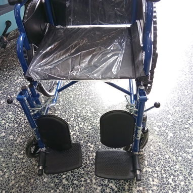 Wa.me/*5358296067 ♿ *SILLA DE RUEDAS PLEGABLE* 💲 *Precio: 150 USD* 🛡️ *Garantía: 7 días* - 2/6