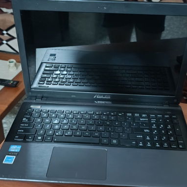 2 Laptop - 2/3