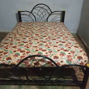 ¿La quieres? La tienes, súper combo ☺️ Cama + colchón+ mesitas de noche + domicilio 😱 - Img 55520400