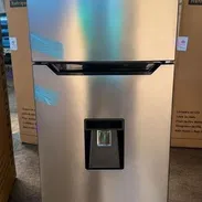 Venta Refrigerador EKO 9.5' congelación seca, dispensador de agua, mensajería incluida - Img 56201452