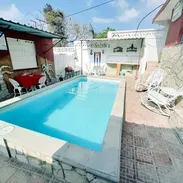🏠 Casa De Renta En Guanabo Con Piscina. 👥 Capacidad para 4 personas. ❄️ Climatización asegurada. 📱+5355284821 - Img 58104884
