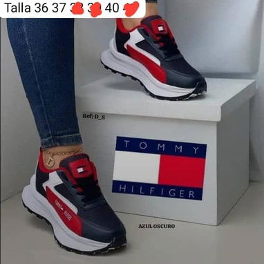 Tenis mujer/ puma negras y doradas/ Adidas azul marino/Adidas rosa y dorado/Tommy Hilfiger azul y rojo - 4/4