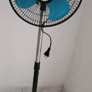 Ventilador de pedestal tipo ciclón de 10' - Img 58314168